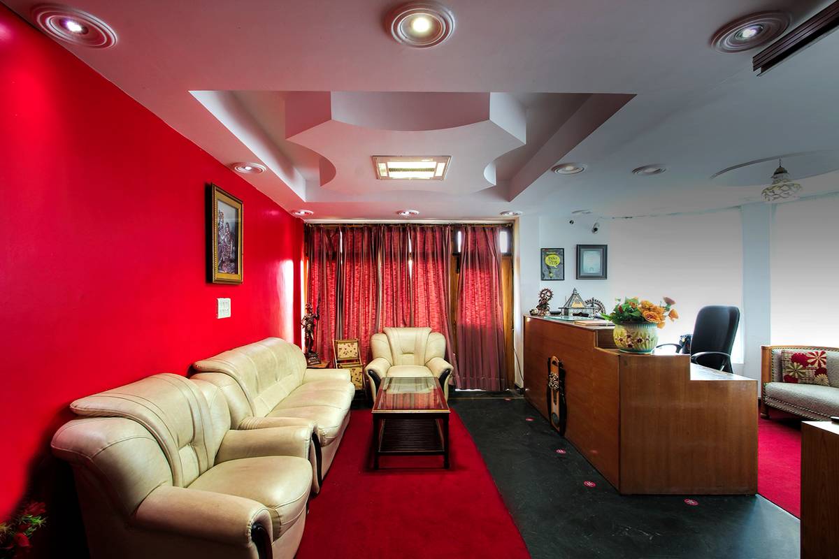 Reception-Area-6_tn